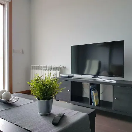 Seaport Apartment *